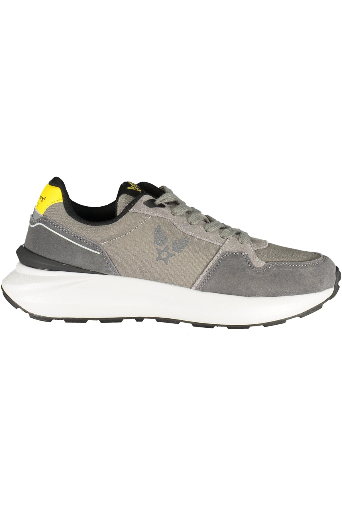 cdn.stockfirmati.com/catalog/43408/avirexcalzaturasportivauomogrigio_1.jpg