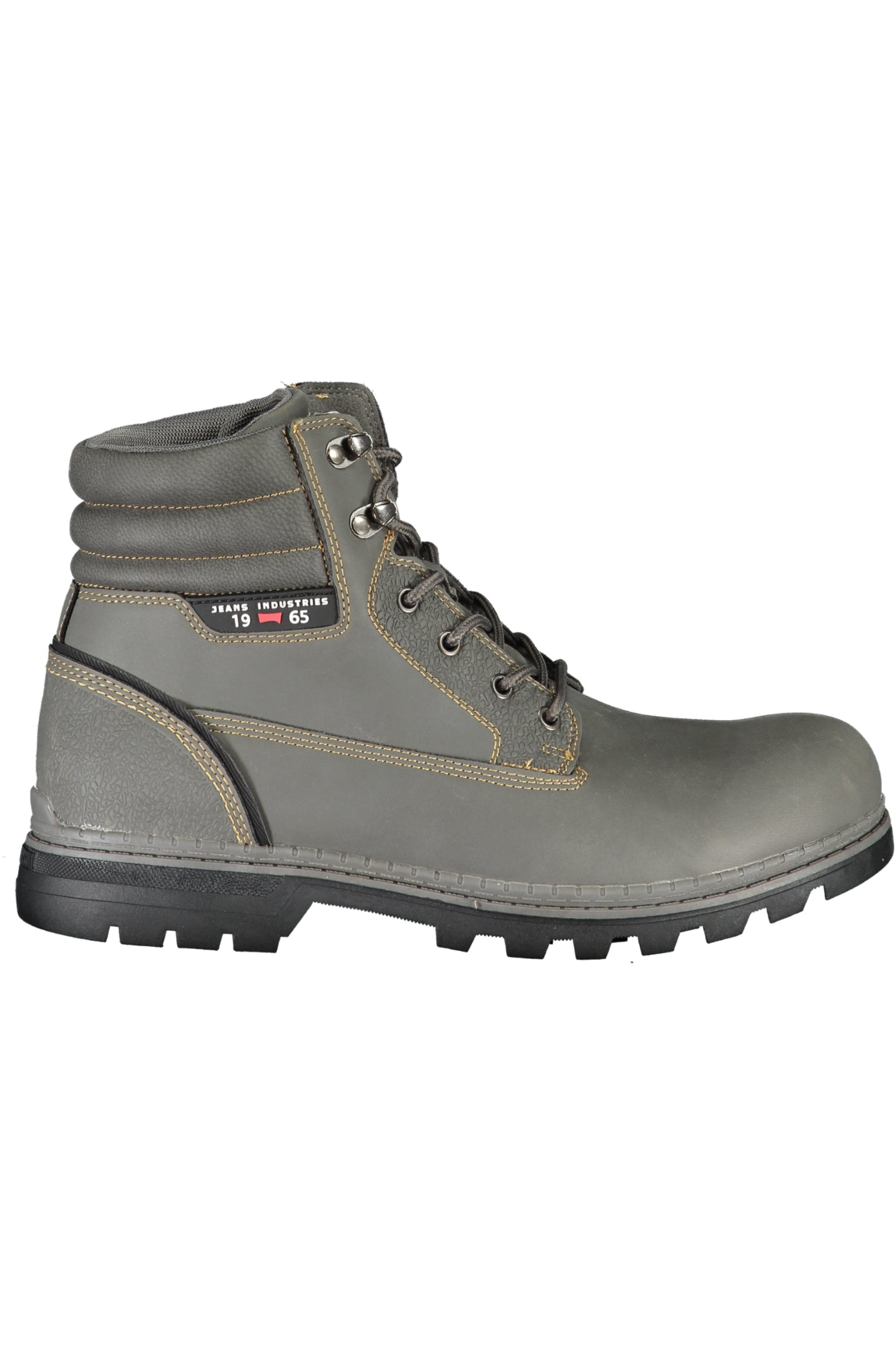 cdn.stockfirmati.com/catalog/25360/carreracalzaturastivaleuomogrigio_1.jpg