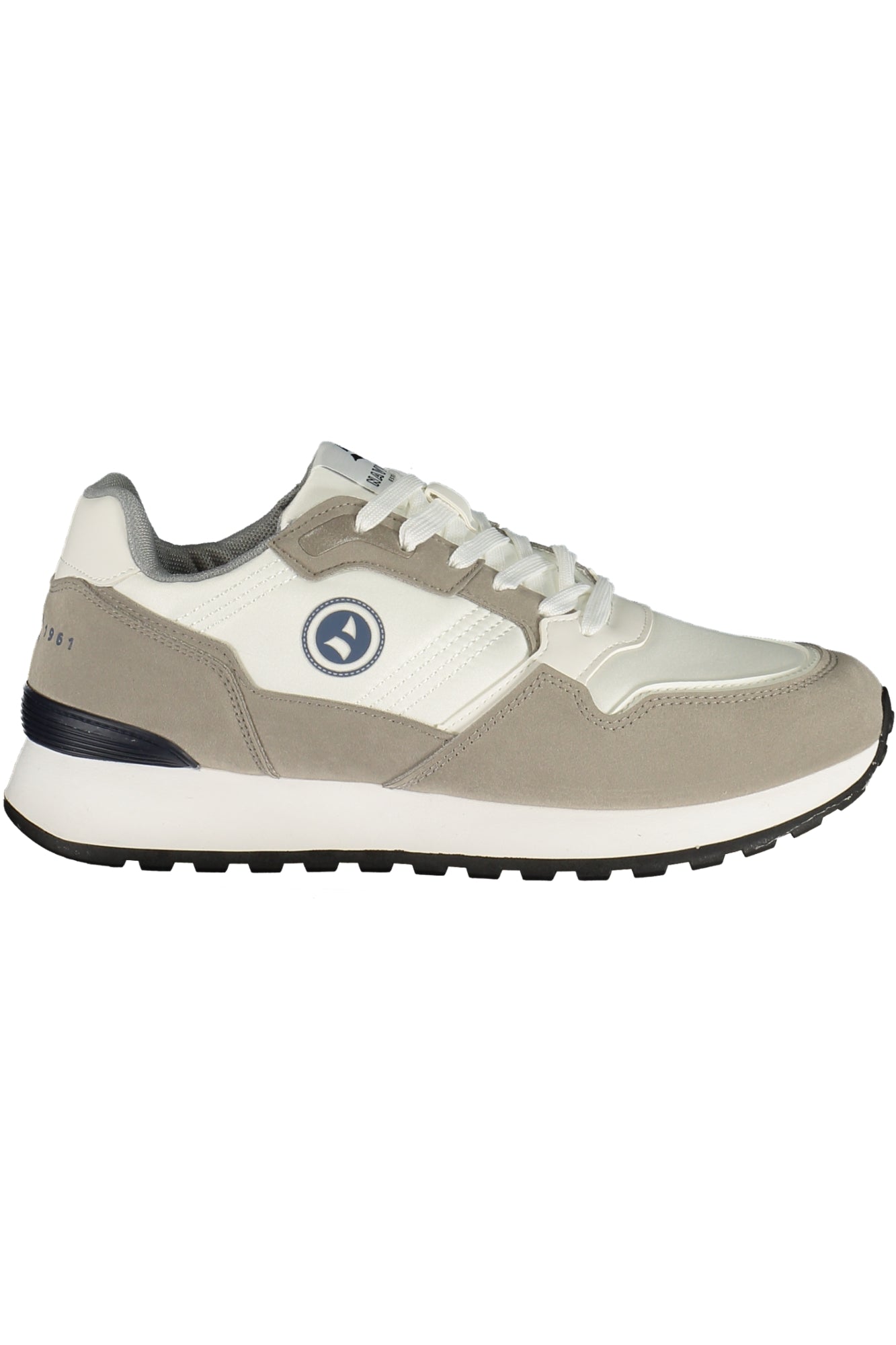 cdn.stockfirmati.com/catalog/43242/navigarecalzaturasportivauomogrigio_1.jpg
