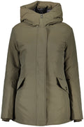 cdn.stockfirmati.com/catalog/24350/woolrichgiubbottodonnaverde_1.jpg