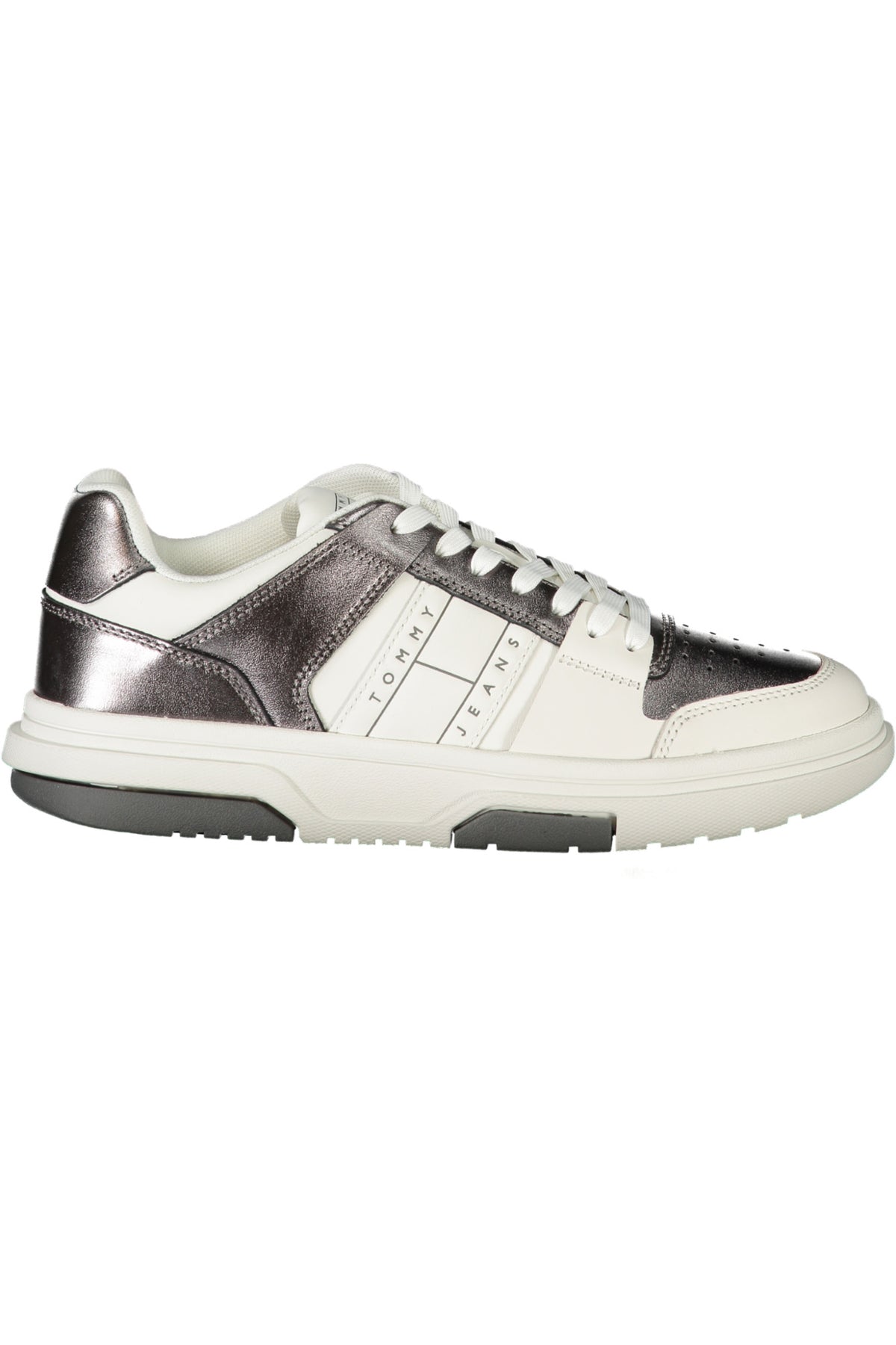 cdn.stockfirmati.com/catalog/33546/tommyhilfigercalzaturasportivadonnabianco_1.jpg