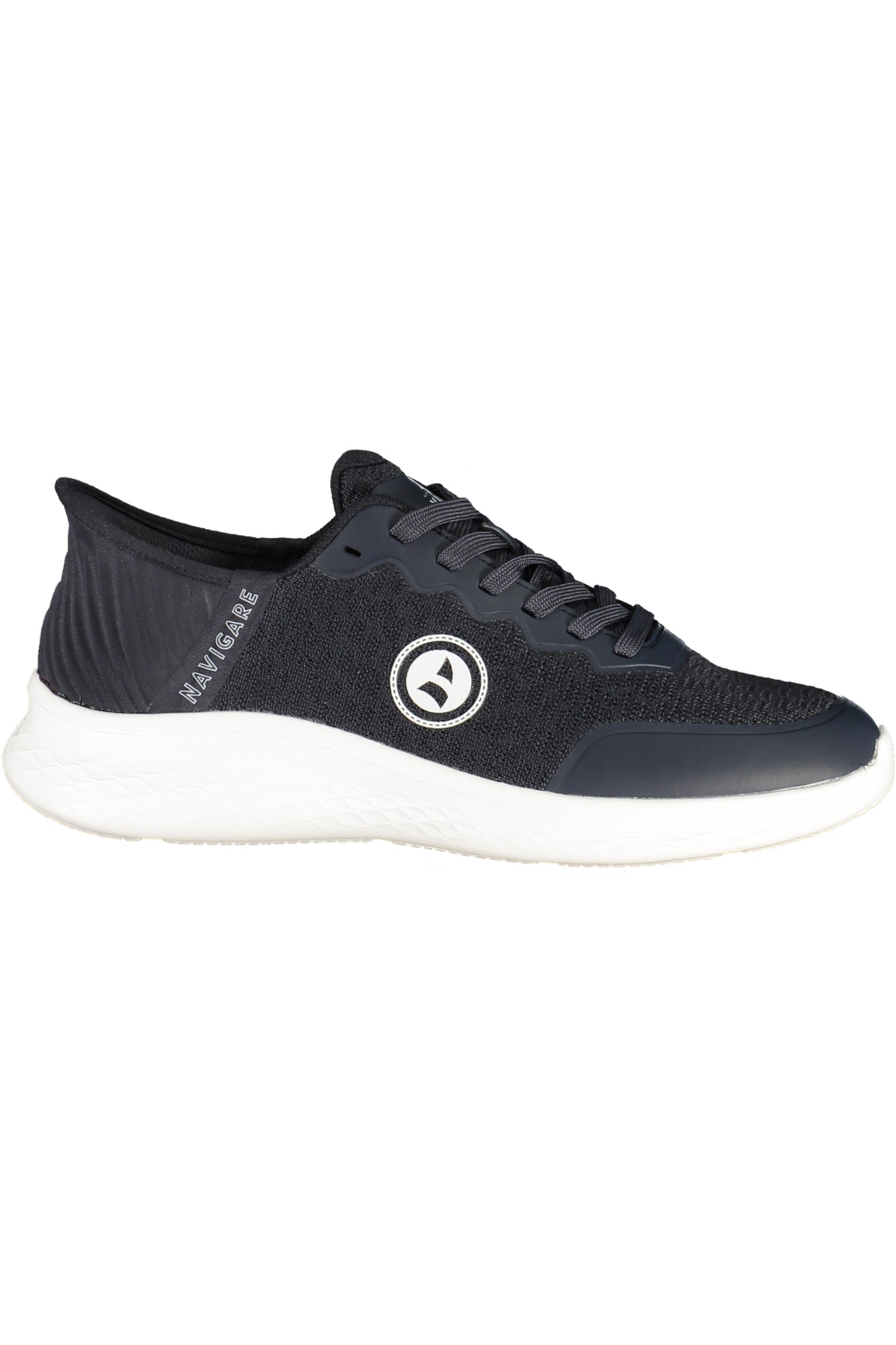 cdn.stockfirmati.com/catalog/43248/navigarecalzaturasportivauomoblu_1.jpg