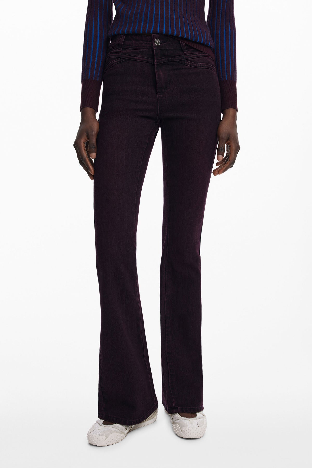 cdn.stockfirmati.com/catalog/40349/desigualjeansdenimdonnaviola_1.jpg