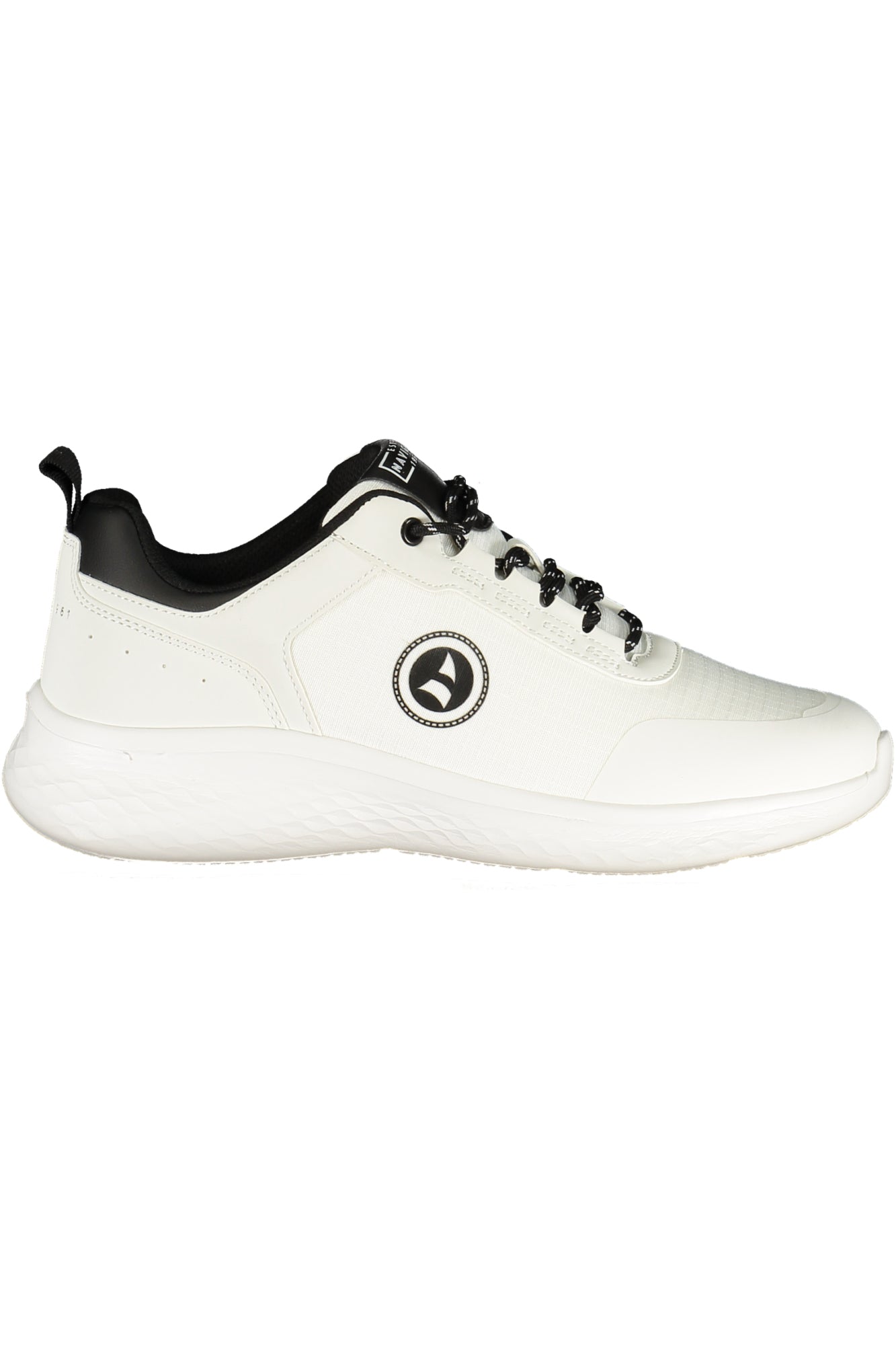 cdn.stockfirmati.com/catalog/43247/navigarecalzaturasportivauomobianco_1.jpg